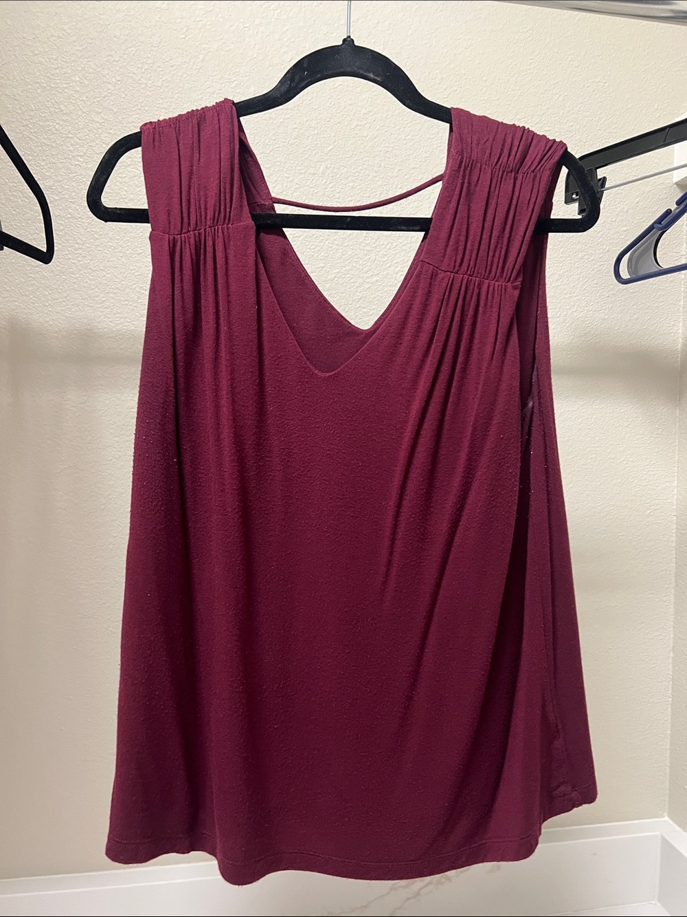 nine britton V-Neck Sleeveless Tank in Wine